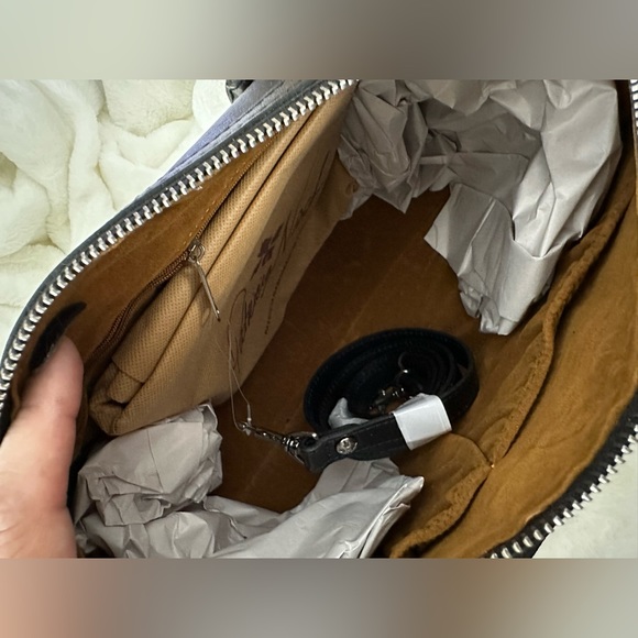 NWT Patricia Nash Skye Satchel. Black - Picture 7 of 9